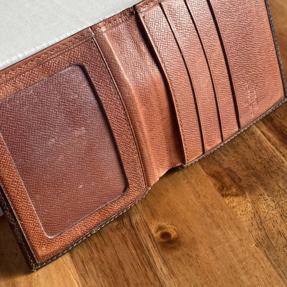 Louis Vuitton Brown and Gold Monogram Card Holder bi fold wallet EUC! - Picture 6 of 8